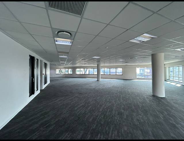 364M² OFFICE TO LET IN SANDTON CENTRAL